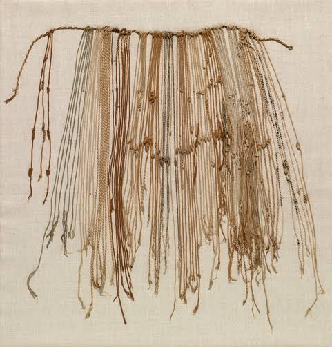 Quipu strings